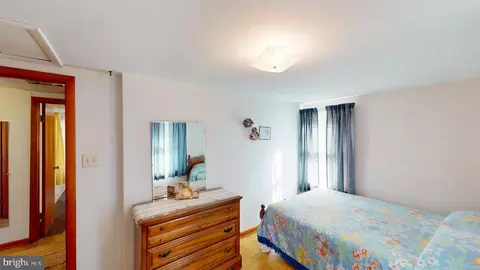 Bedroom - 2154 Dans Run Rd, Springfield, WV 26763 photo 5 of 14