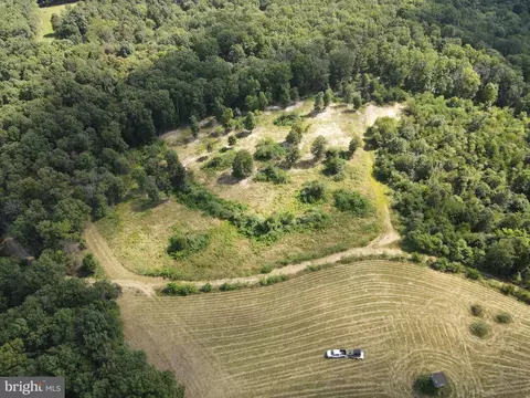 1131 Broad Hollow Rd, Springfield, WV 26763 photo 2