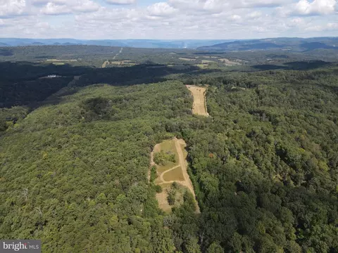1131 Broad Hollow Rd, Springfield, WV 26763