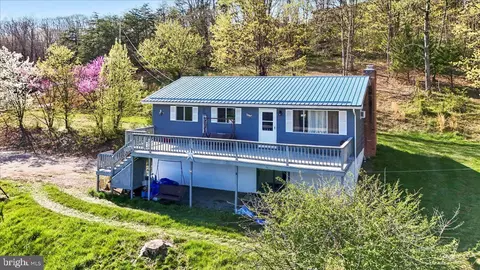 144 Charles St, Ridgeley, WV 26753