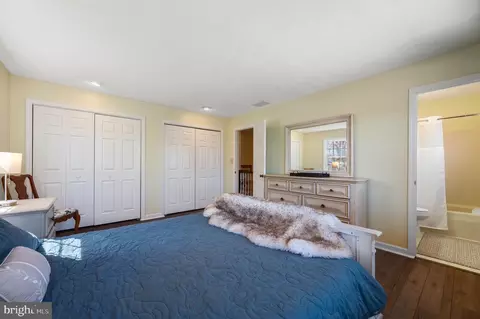 Bedroom - 311 Lakeside Loop, Ridgeley, WV 26753 photo 2 of 6
