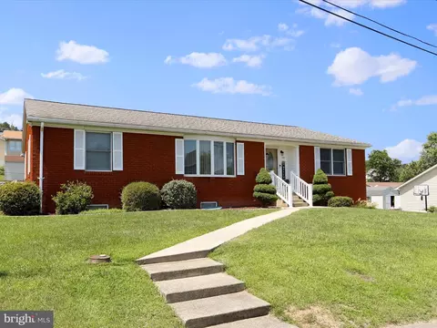 1550 Beacon St, Keyser, WV 26726