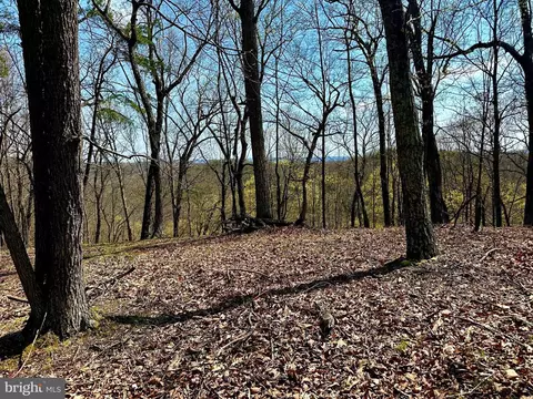 148 Acs Parrill Holw, Burlington, WV 26710