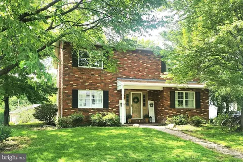 233 Roseanna St, Wiley Ford, WV 26767