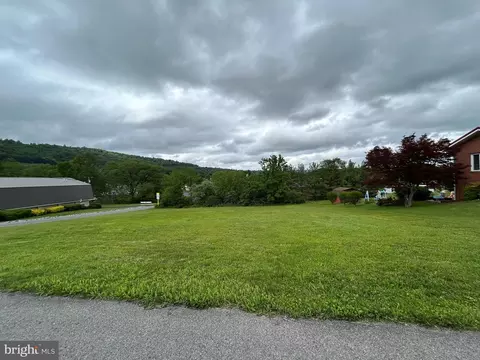 Culp Drive, Ridgeley, WV 26753
