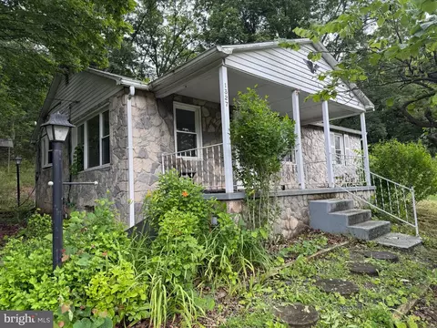 1327 Cut Off Rd, Keyser, WV 26726