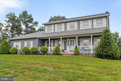 254 Ridgewood Dr, Fort Ashby, WV 26719