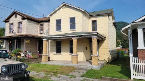 60 S E St, Keyser, WV 26726