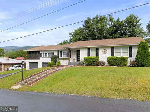 340 Grand Ave, Keyser, WV 26726