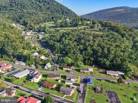 View/Area - 306 S E St, Keyser, WV 26726 photo 4 of 8