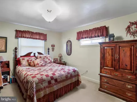 Bedroom - 306 S E St, Keyser, WV 26726 photo 2 of 4
