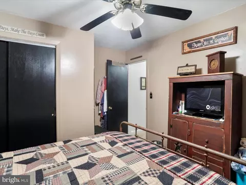 Bedroom - 306 S E St, Keyser, WV 26726 photo 4 of 4