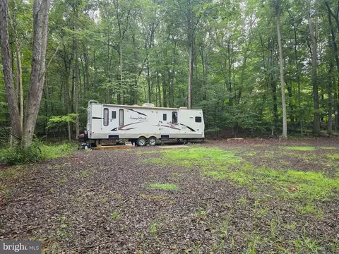 Shadyside Road, Elk Garden, WV 26717