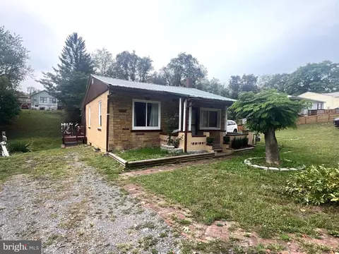 323 Richmond St, Keyser, WV 26726
