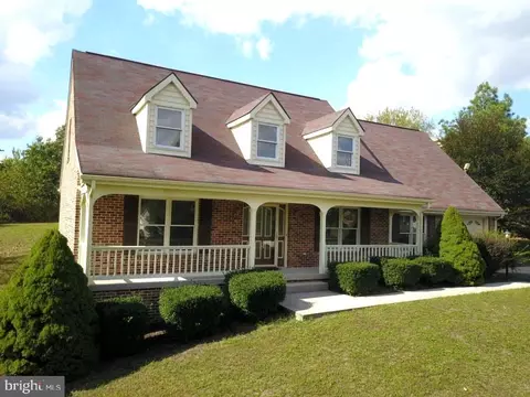 272 Mctaggart Estates Ln, Ridgeley, WV 26753