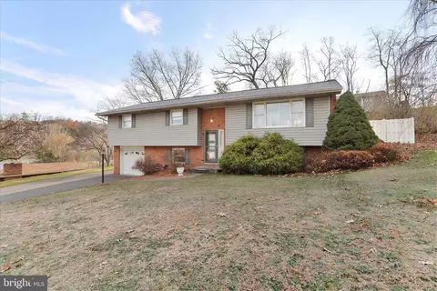 79 Leon Dr, Fort Ashby, WV 26719