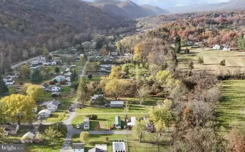 15 Shady Lawn Ln, Keyser, WV 26726
