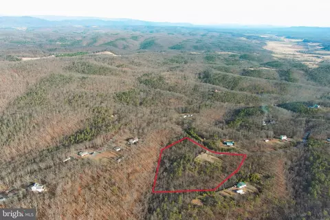 lot Apt 8 Fairview, Burlington, WV 26710