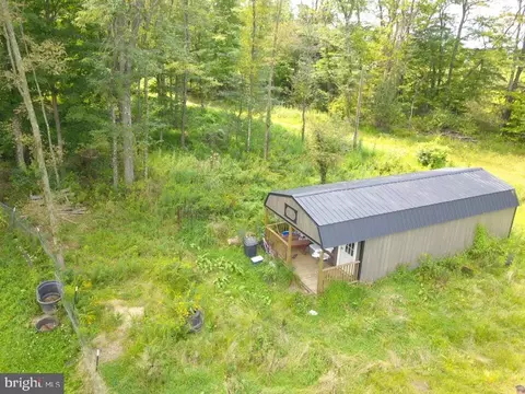 240 Brush Aly, Elk Garden, WV 26717