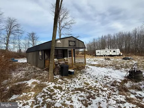 240 Brush Aly, Elk Garden, WV 26717