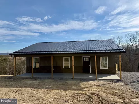 195 Grand View Dr, Keyser, WV 26726