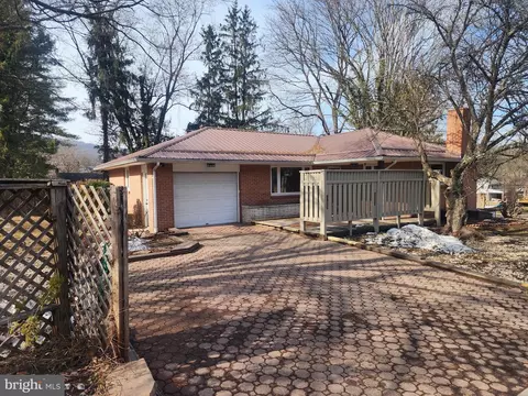 111 S Georgia St, Ridgeley, WV 26753