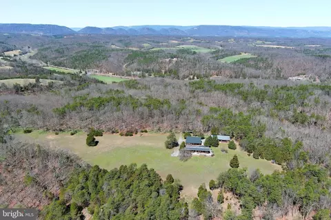 563 Valley Forge Ln, Burlington, WV 26710
