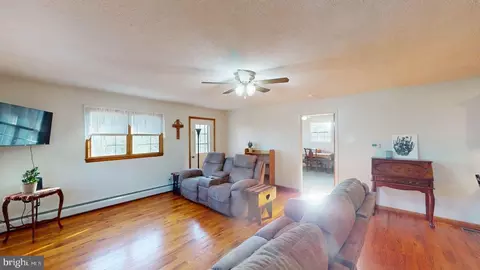 Entry Way - 40 Amandas Ln, Keyser, WV 26726 photo 11 of 17