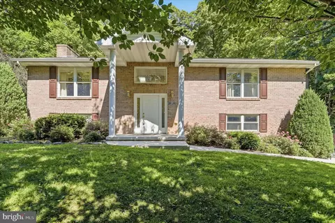 695 Sherwood Dr, Ridgeley, WV 26753