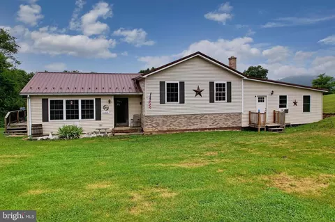 1414 Old Furnace Rd, Ridgeley, WV 26753