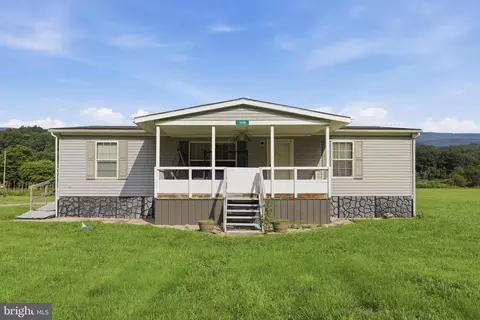 10566 Northwestern Tpke, New Creek, WV 26743