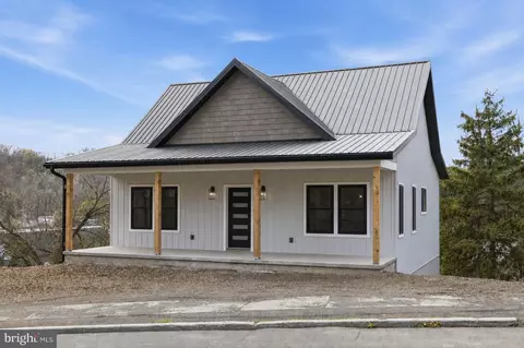 51 State St, Keyser, WV 26726
