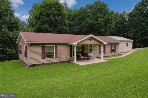 3936 Penneroil Rd, New Creek, WV 26743