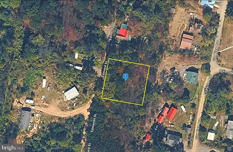 250 Edmonds St, Wiley Ford, WV 26767