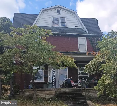 11 Dundee St, Piedmont, WV 26750