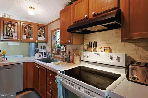 190 Pendleton St, Keyser, WV 26726 photo 10