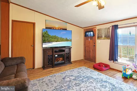 190 Pendleton St, Keyser, WV 26726 photo 7
