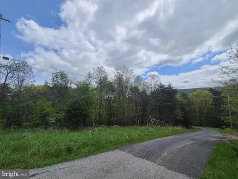 25 Longview Drive, Berkeley Springs, WV 25411