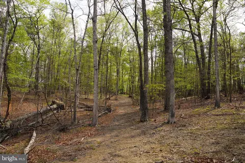 6203 Cherry Run Rd, Hedgesville, WV 25427