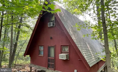 468 Maverick Trl, Hedgesville, WV 25427