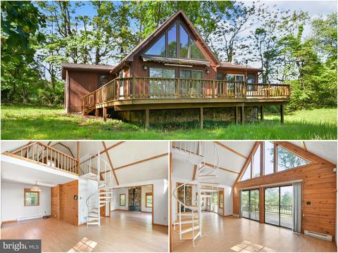 446 Stellar Way, Great Cacapon, WV 25422
