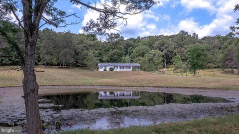 189 Murphy Rd, Berkeley Springs, WV 25411