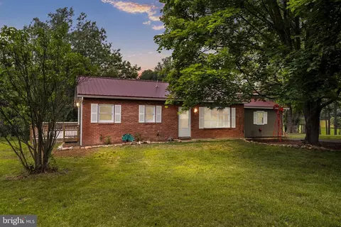 852 Stellar Way, Great Cacapon, WV 25422