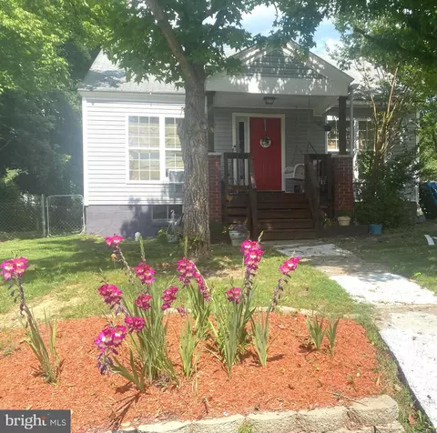 449 Winchester St, Paw Paw, WV 25434