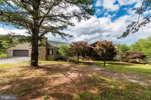 2800 Detour Rd, Great Cacapon, WV 25422