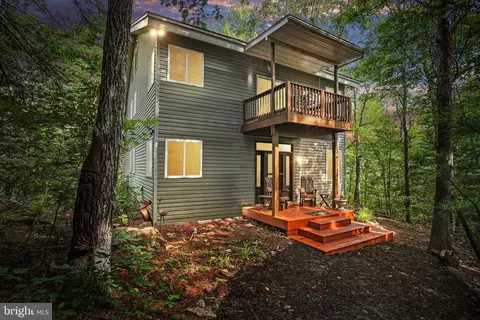 201 Springbrook Way, Berkeley Springs, WV 25411