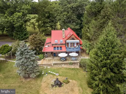 110 Beulah Land Ln, Berkeley Springs, WV 25411