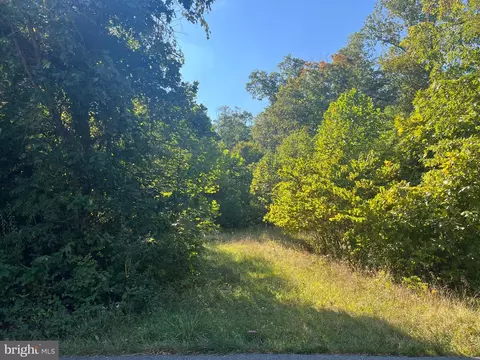 Cold Run Valley Rd, Berkeley Springs, WV 25411