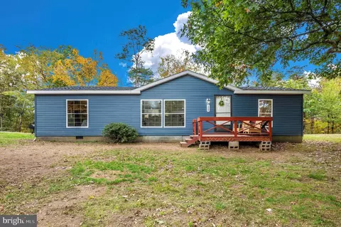 120 Hurley Ln, Berkeley Springs, WV 25411