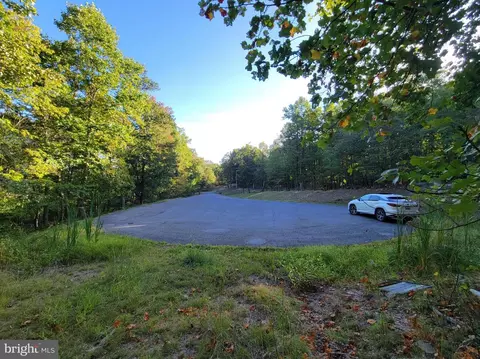 51 Parkside Terrace, Berkeley Springs, WV 25411